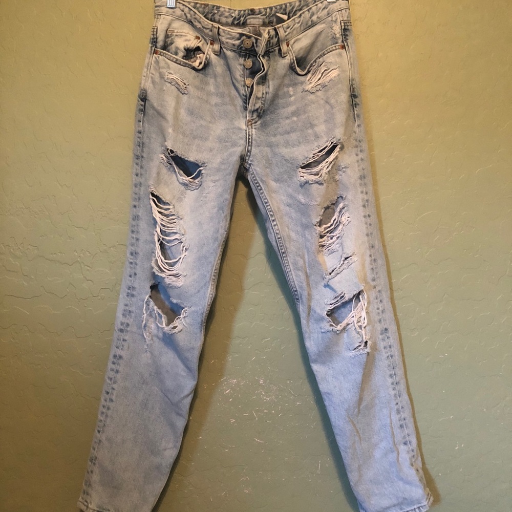 H&M distressed boyfriend jeans